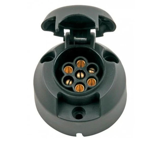 Socket – 7 Pin 12v Plastic